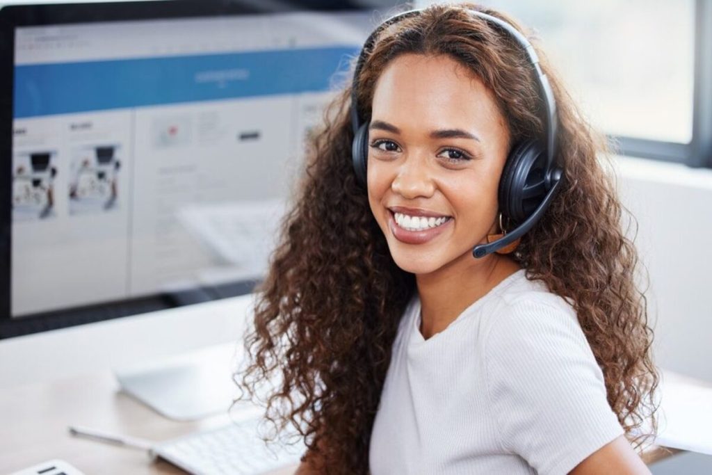 I Hired a Virtual Assistant for Customer Support