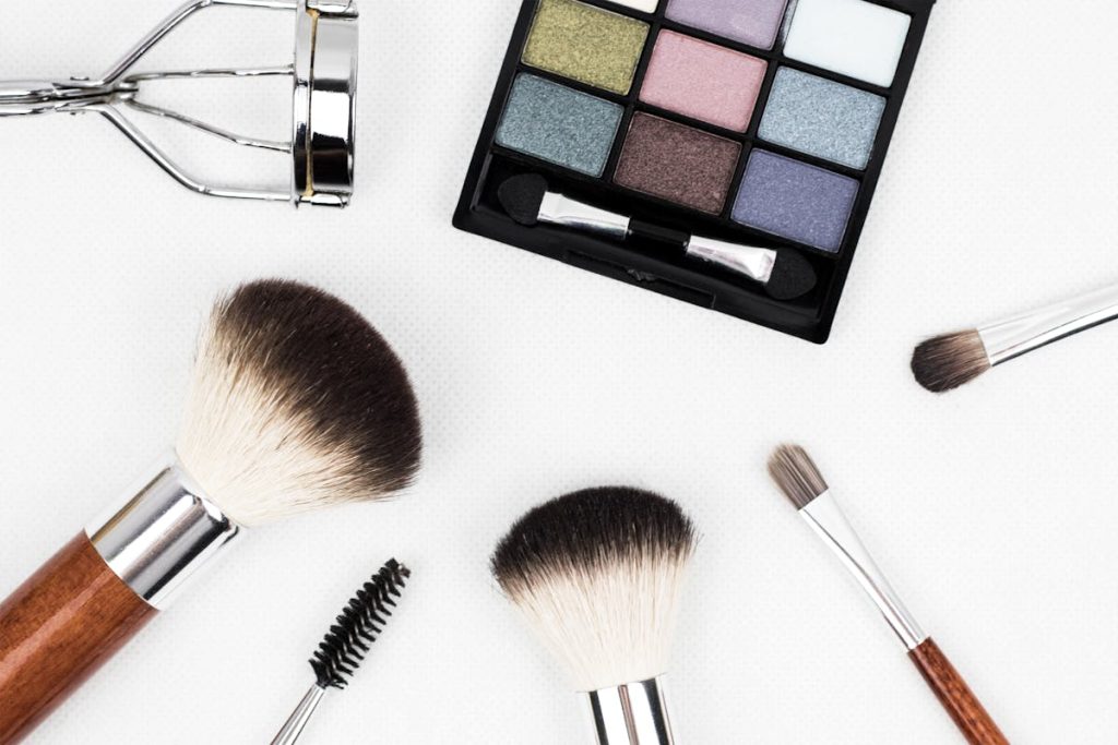 Set of makeup brushes and make-up