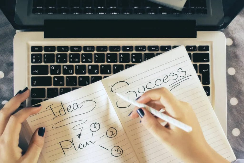 student-ecommerce-plan-dropshipping-roadmap-to-success